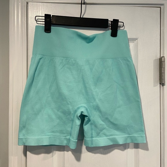 NWOT Mint Green Ribbed High Waist Spandex Bike Shorts Size 2XL Scrunch Butt Yoga - Picture 1 of 8